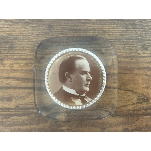 Vintage Antique President William McKinley Glass Paper Weight‎ 30's